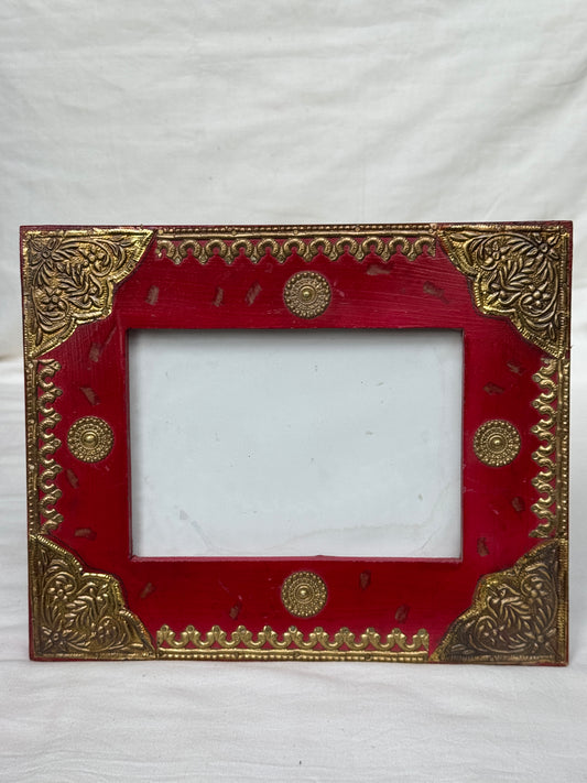 Vintage look hand painted Wooden photo frame with brass borders