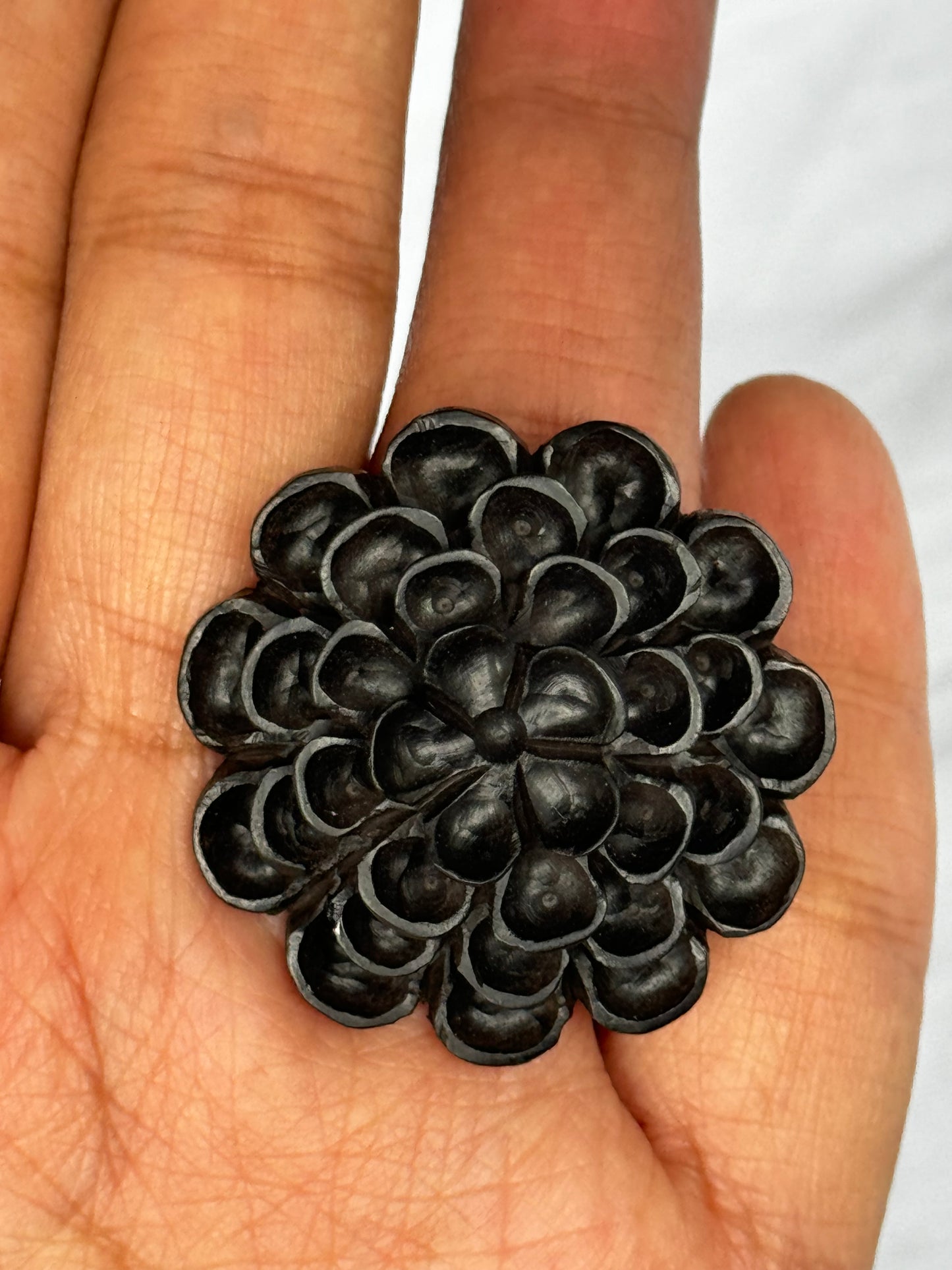 Daliya flower hand carved finger ring in black wood