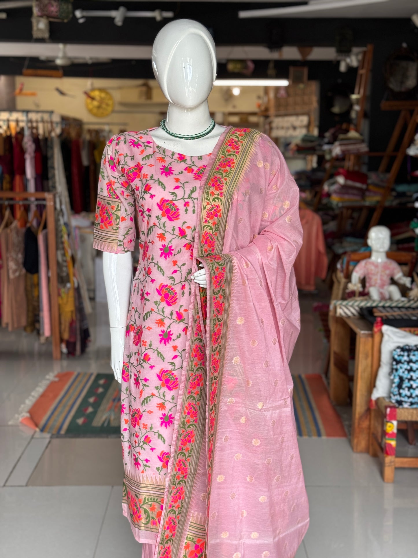 Pink Banarasi floral kurta, dupatta and pants -  3 piece suit set - festive wear set