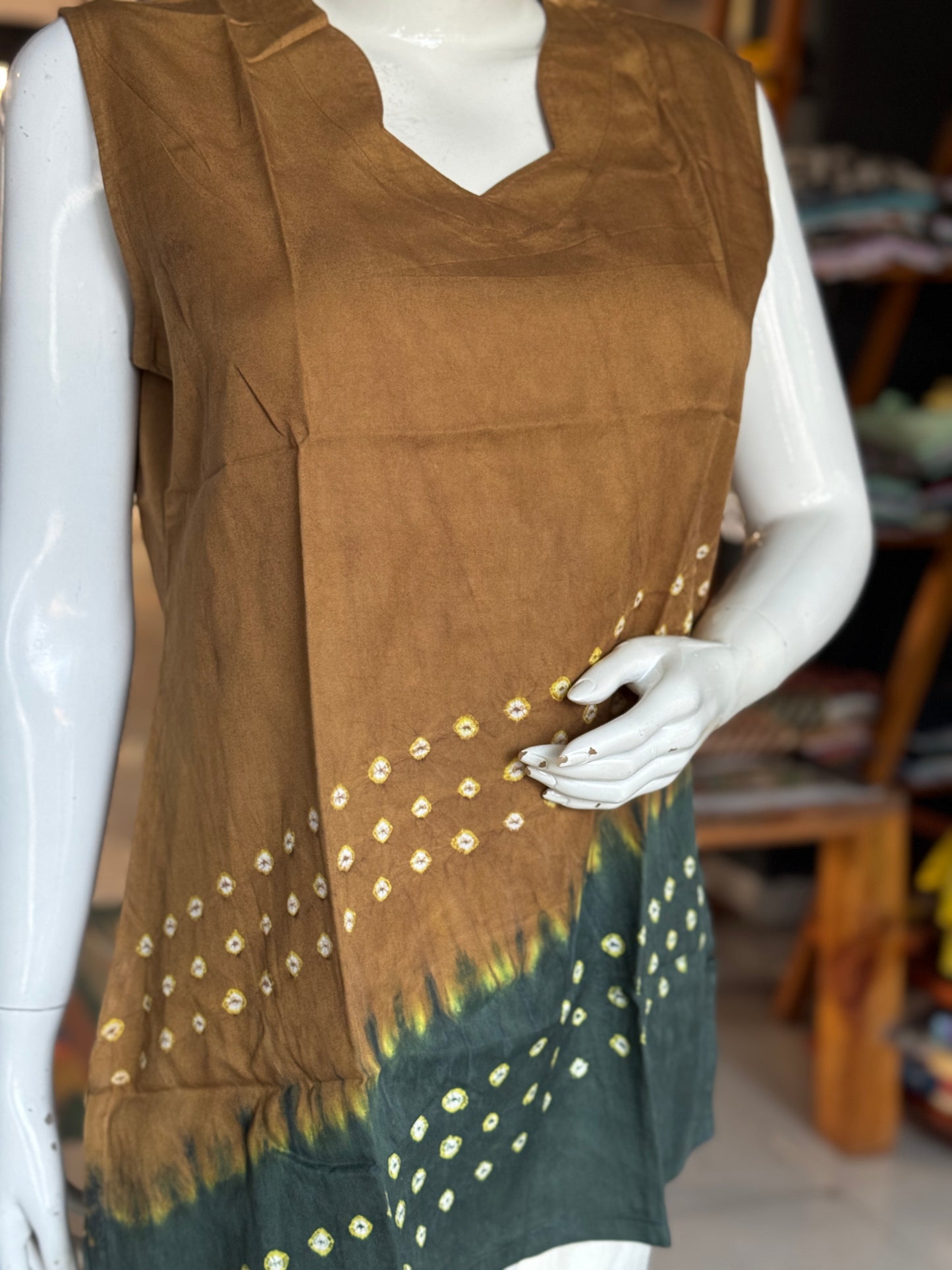 Sleeveless placement bandini tie n dye cotton tunic top / short kurti - multiple colors n designs available