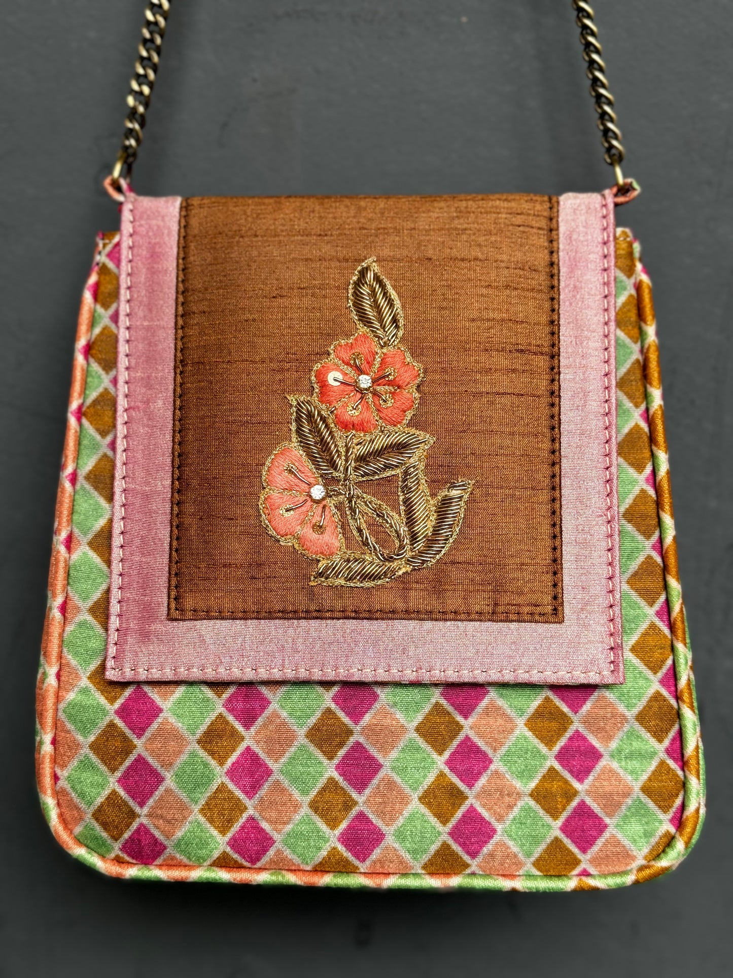Silk embroidered party bag with chain