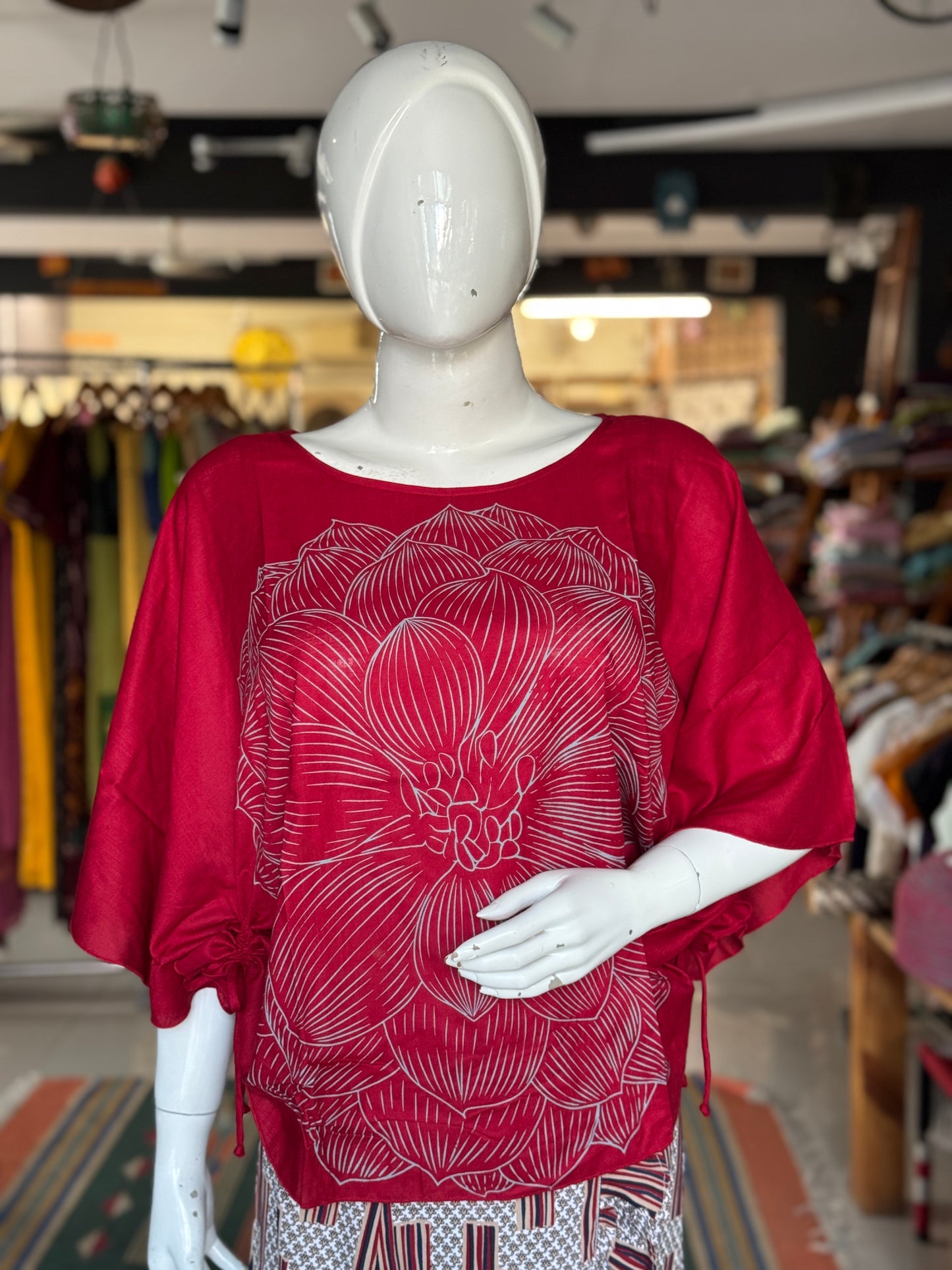Red dhalia flower hand printed free sized top with side pulls