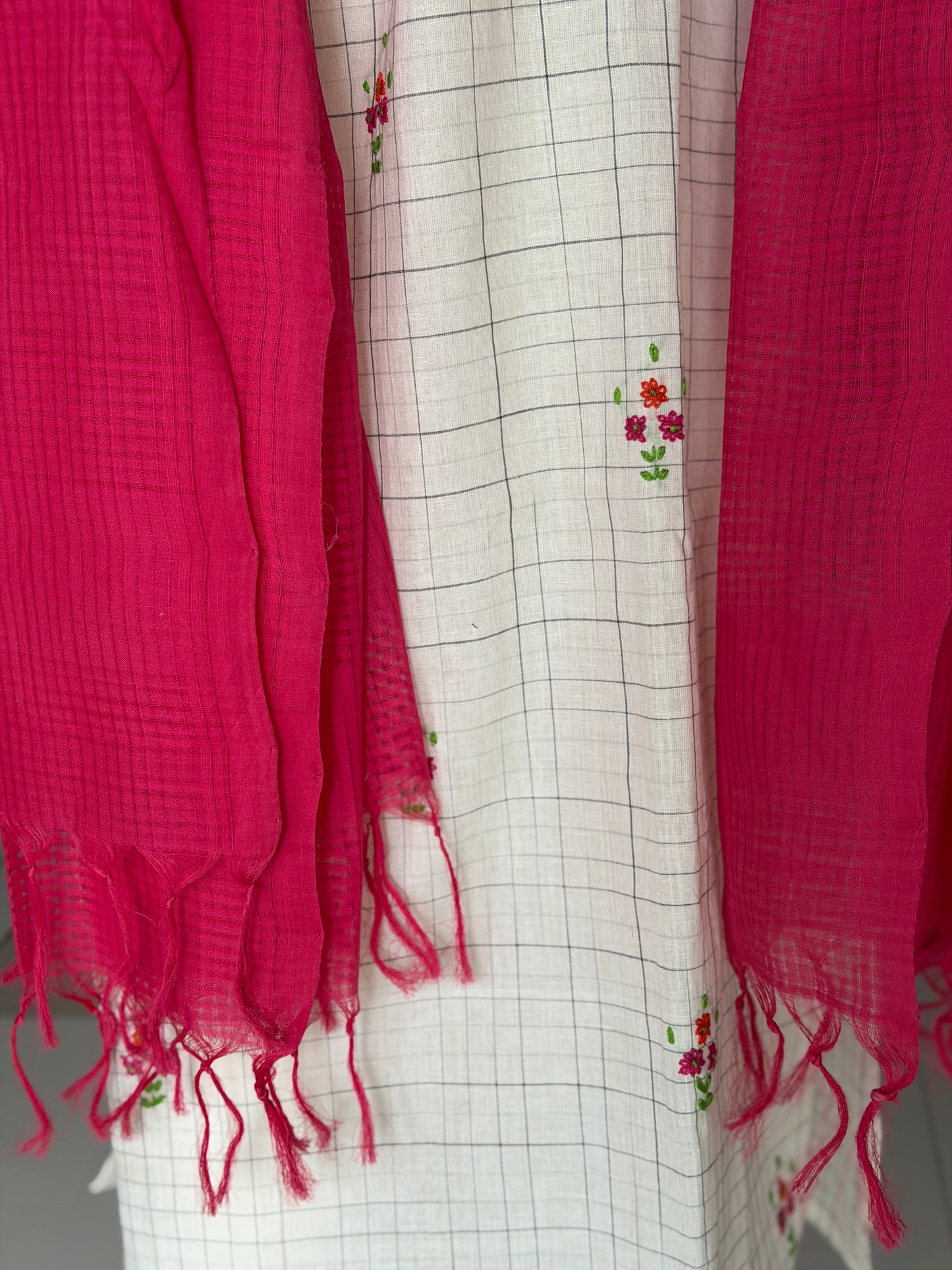 Mangalagiri cotton handloom dupatta in missing checks weave - click to see color options