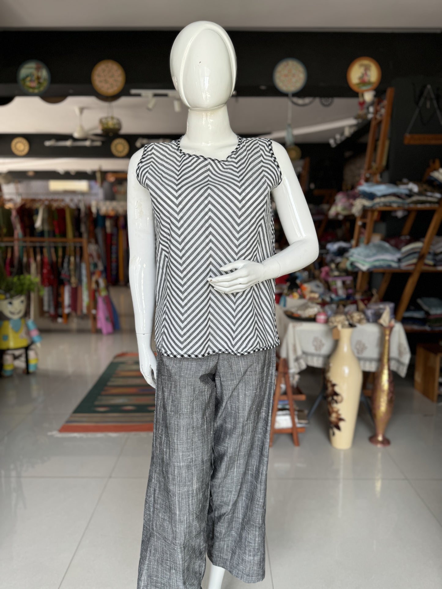 White and black cotton sleeveless top with stripes and checks pattern