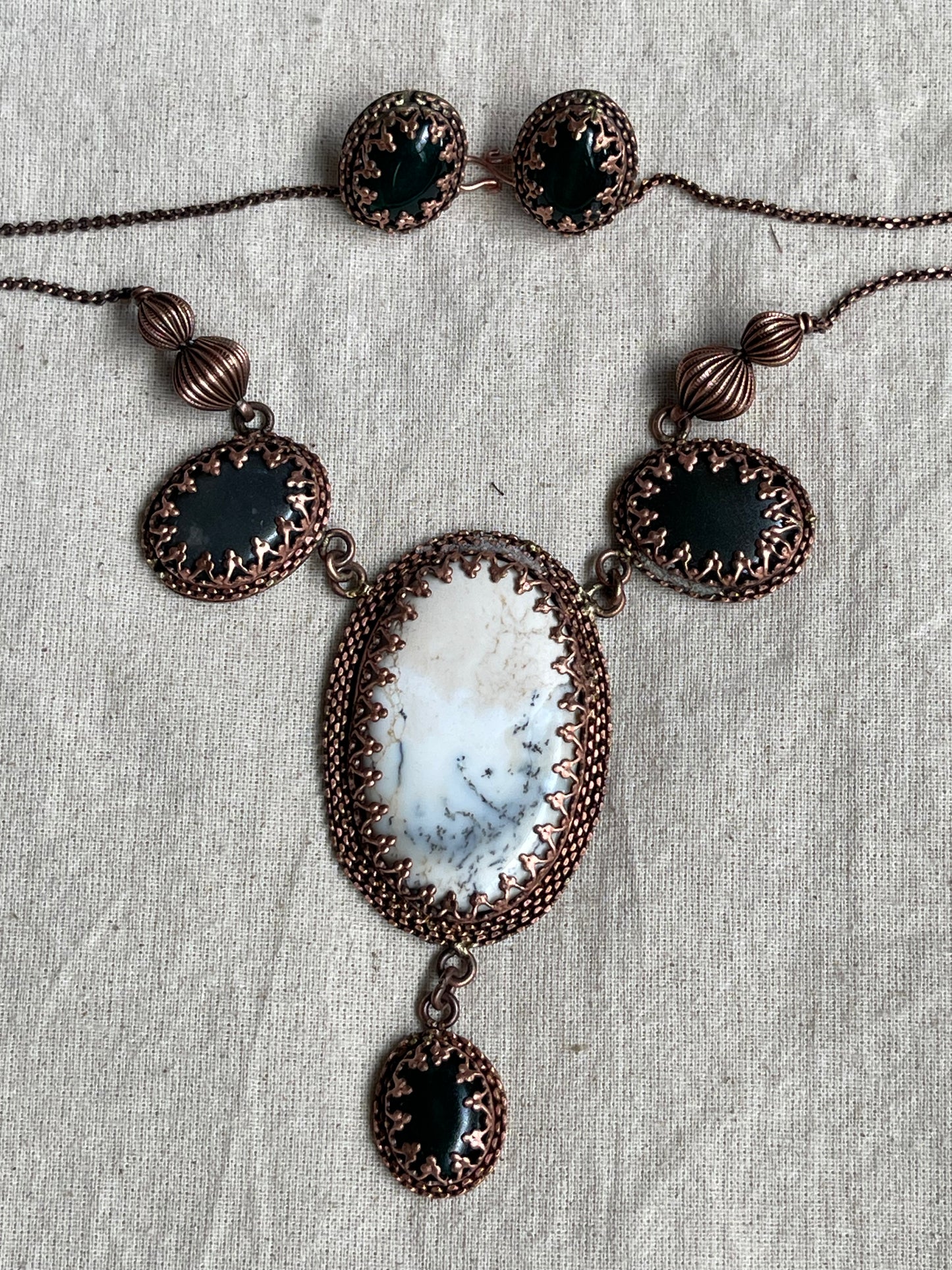 Tristone Agate copper designer necklace with earrings set