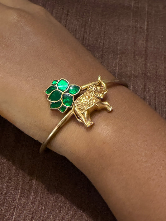 Elephant with green flower design 92.5 sterling silver adjustable size bracelet in gold polish