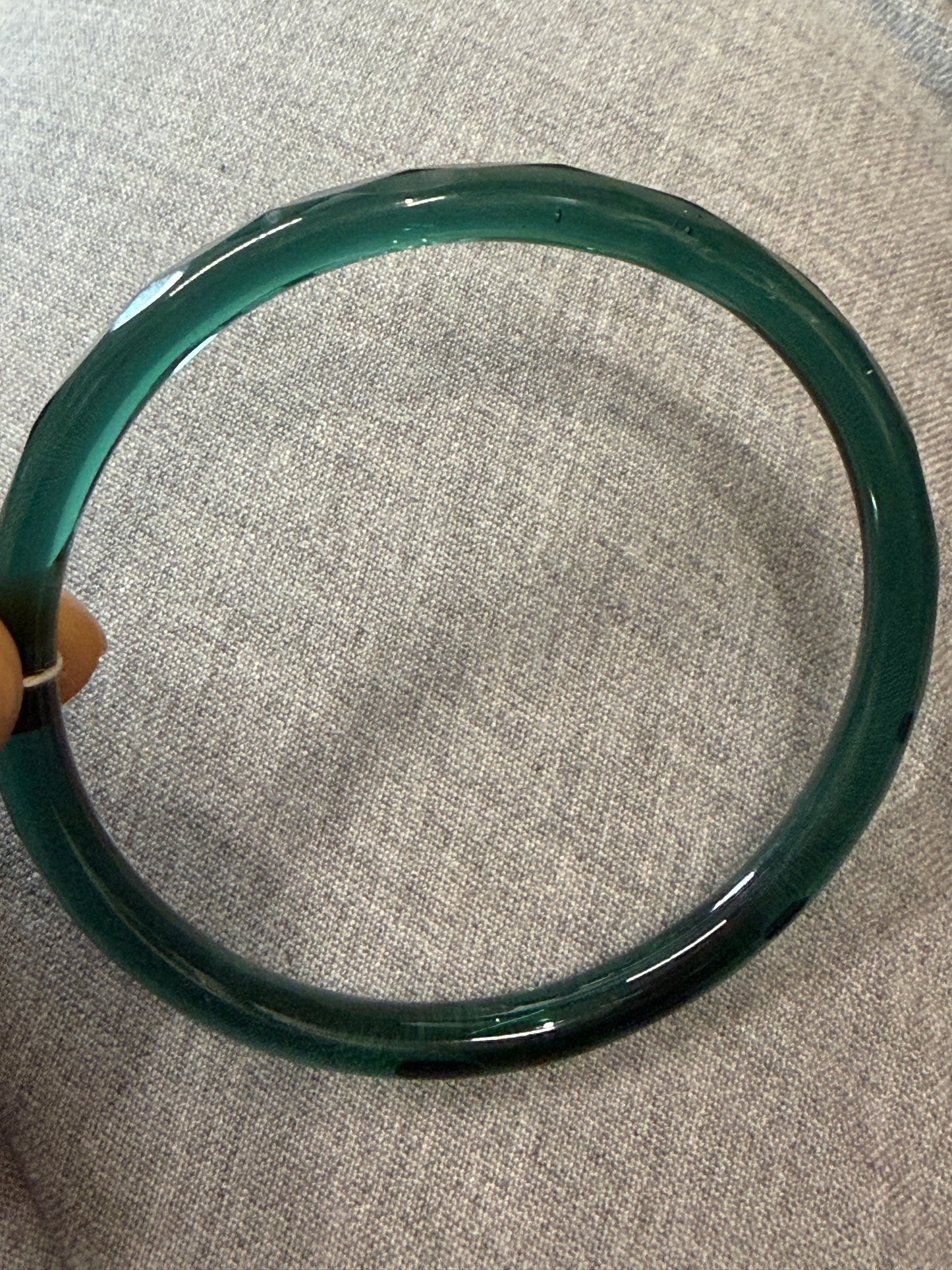 Cut work glass handcrafted bangle - single