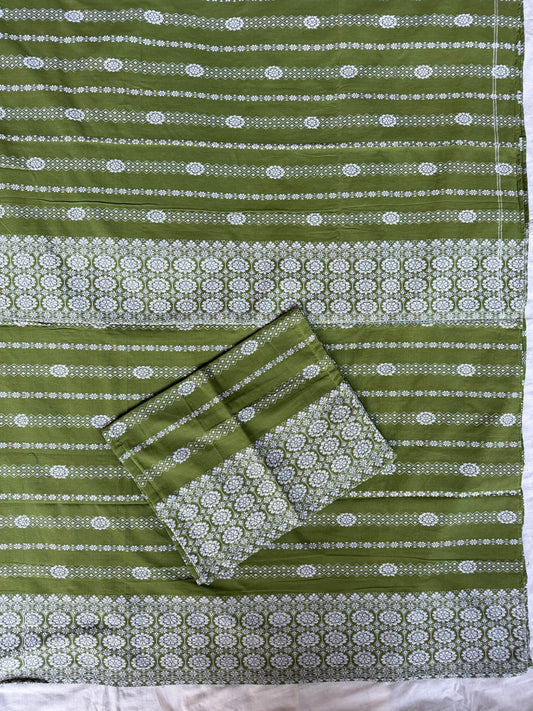 Green Assam hand woven cotton king size bedsheet + 2 pillow covers