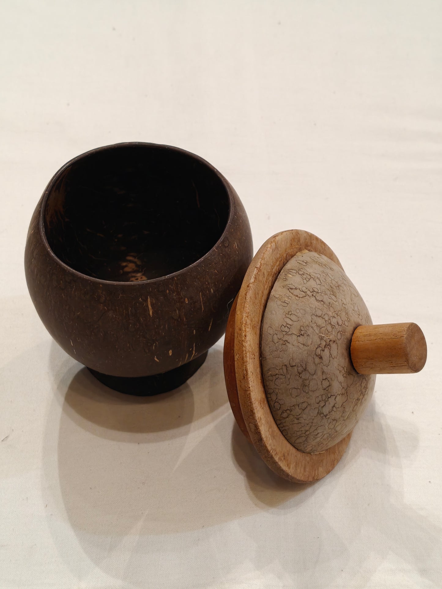 Coconut shell based jar / bowl with lid