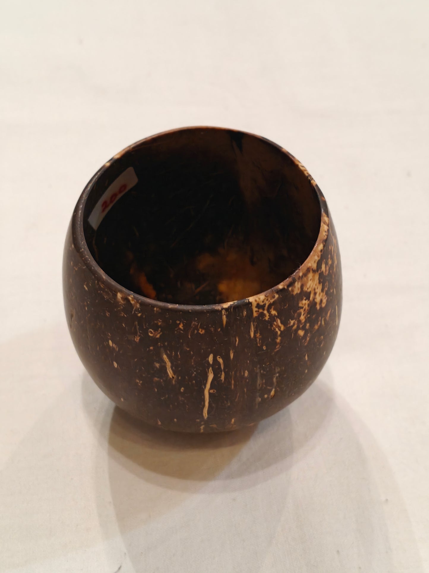 Bowl / tumbler made of coconut shell