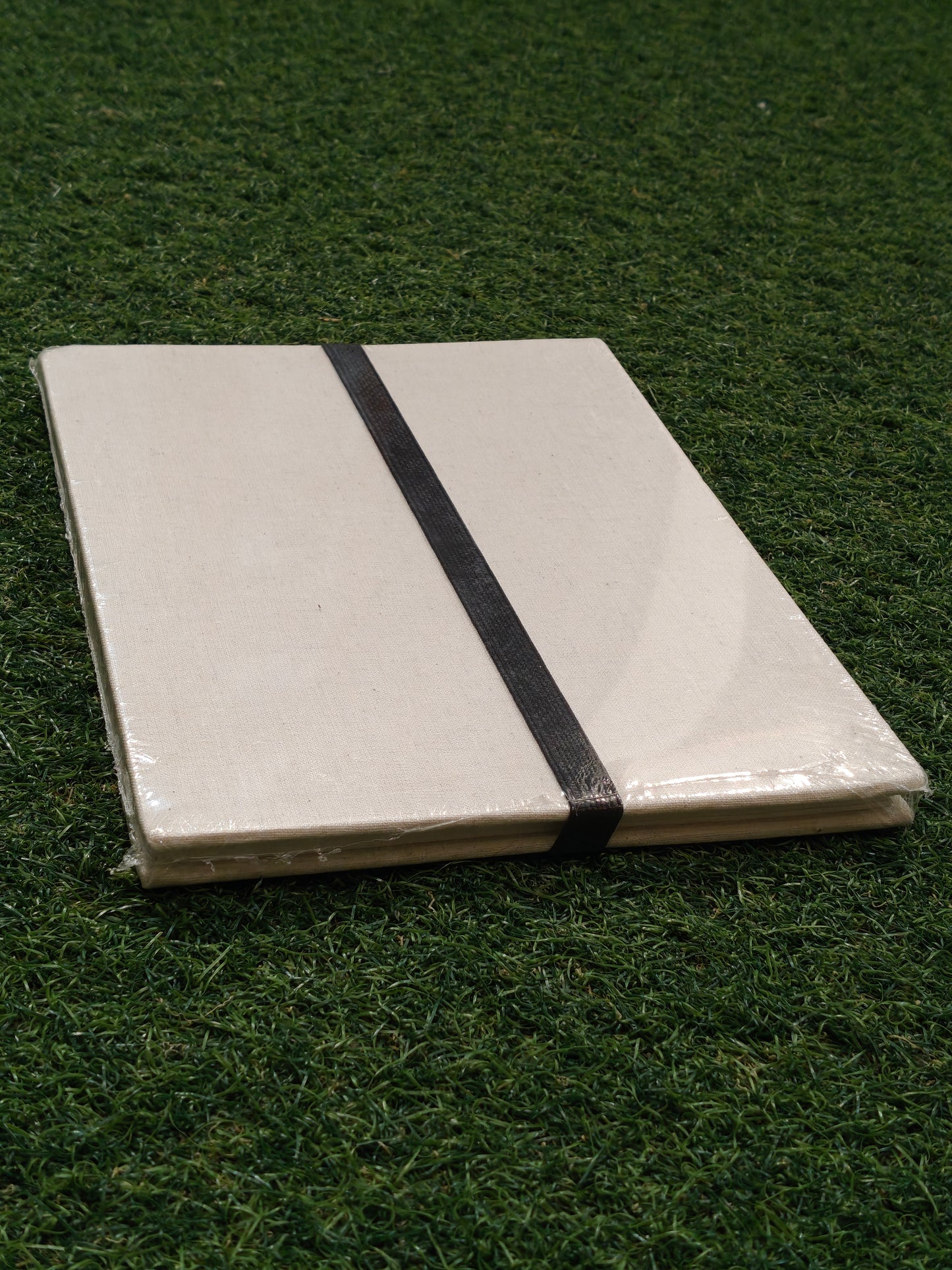 Leporello with 200 gsm hand made paper - 8 folds