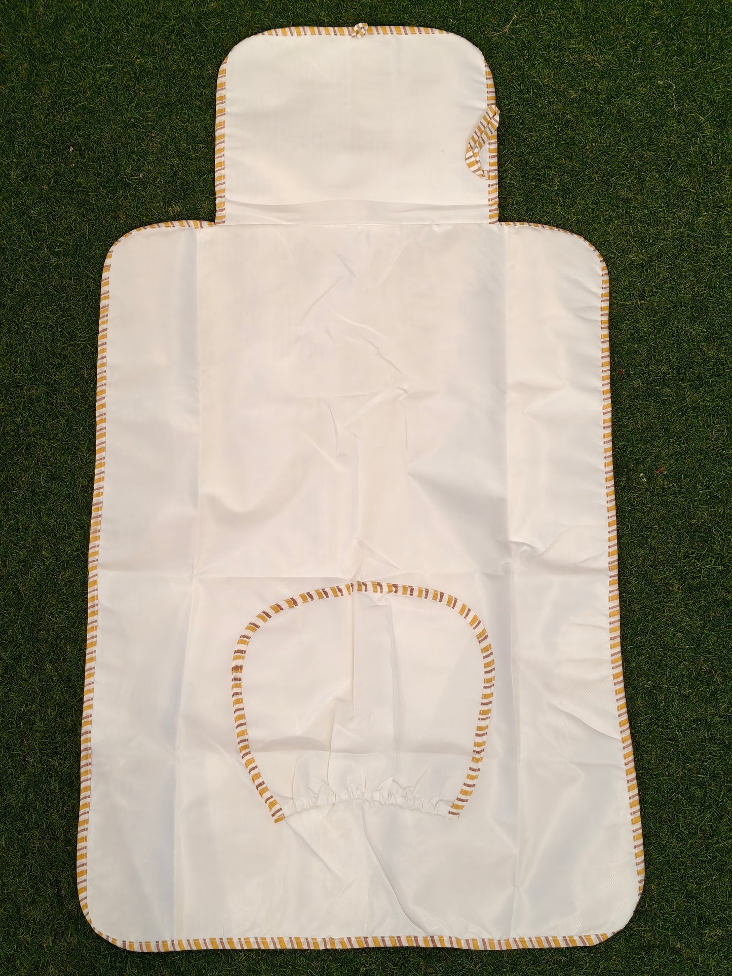 Handblock printed diaper mats for children with water proof lining and pocket
