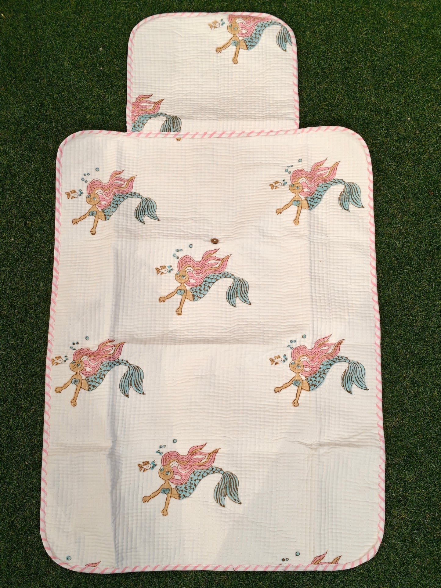 Handblock printed diaper mats for children with water proof lining and pocket