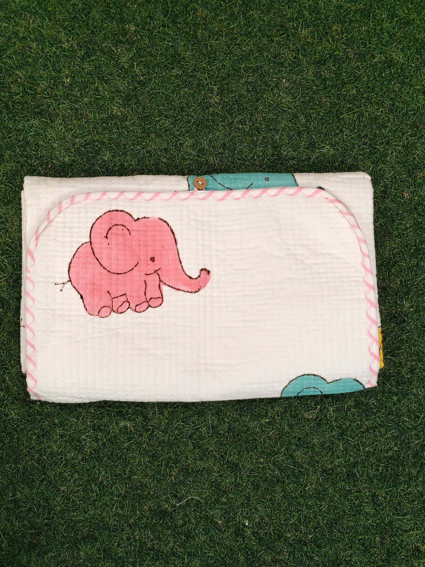 Handblock printed diaper mats for children with water proof lining and pocket