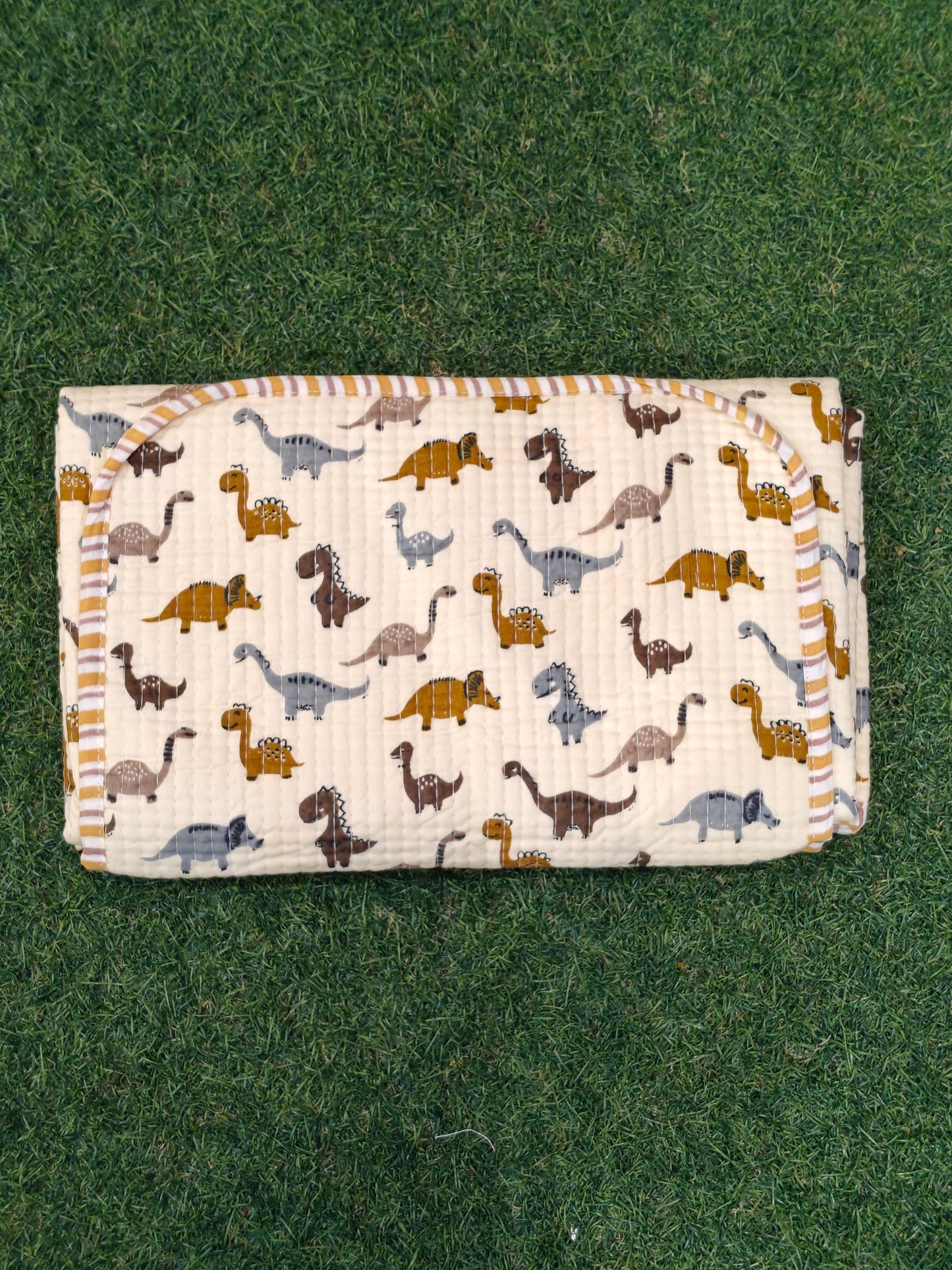 Handblock printed diaper mats for children with water proof lining and pocket