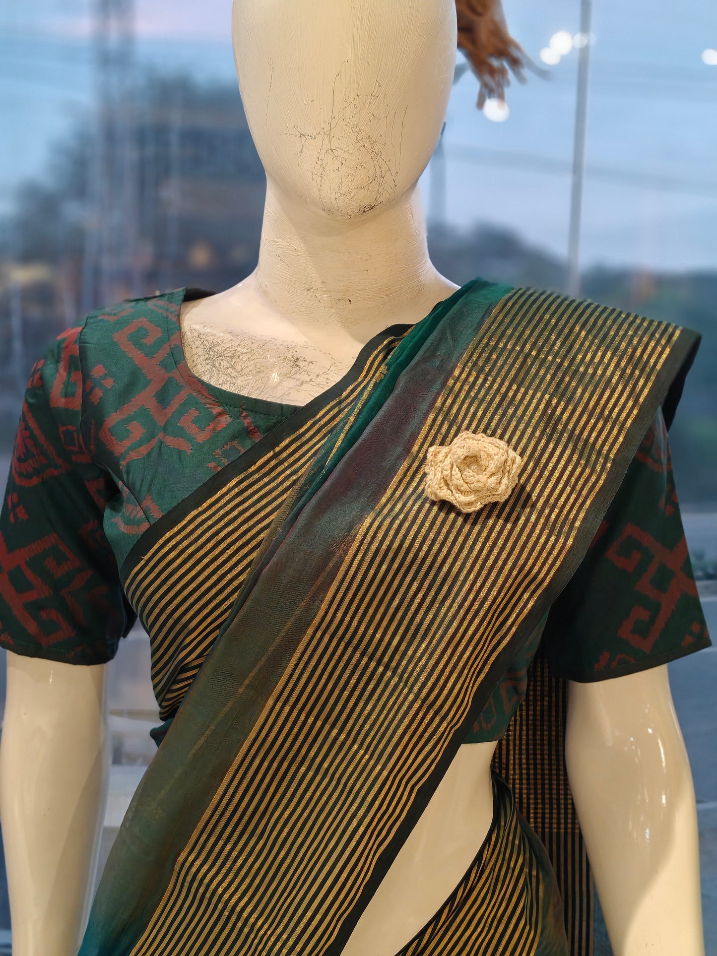 Rose shaped Handcrafted crochet brooch