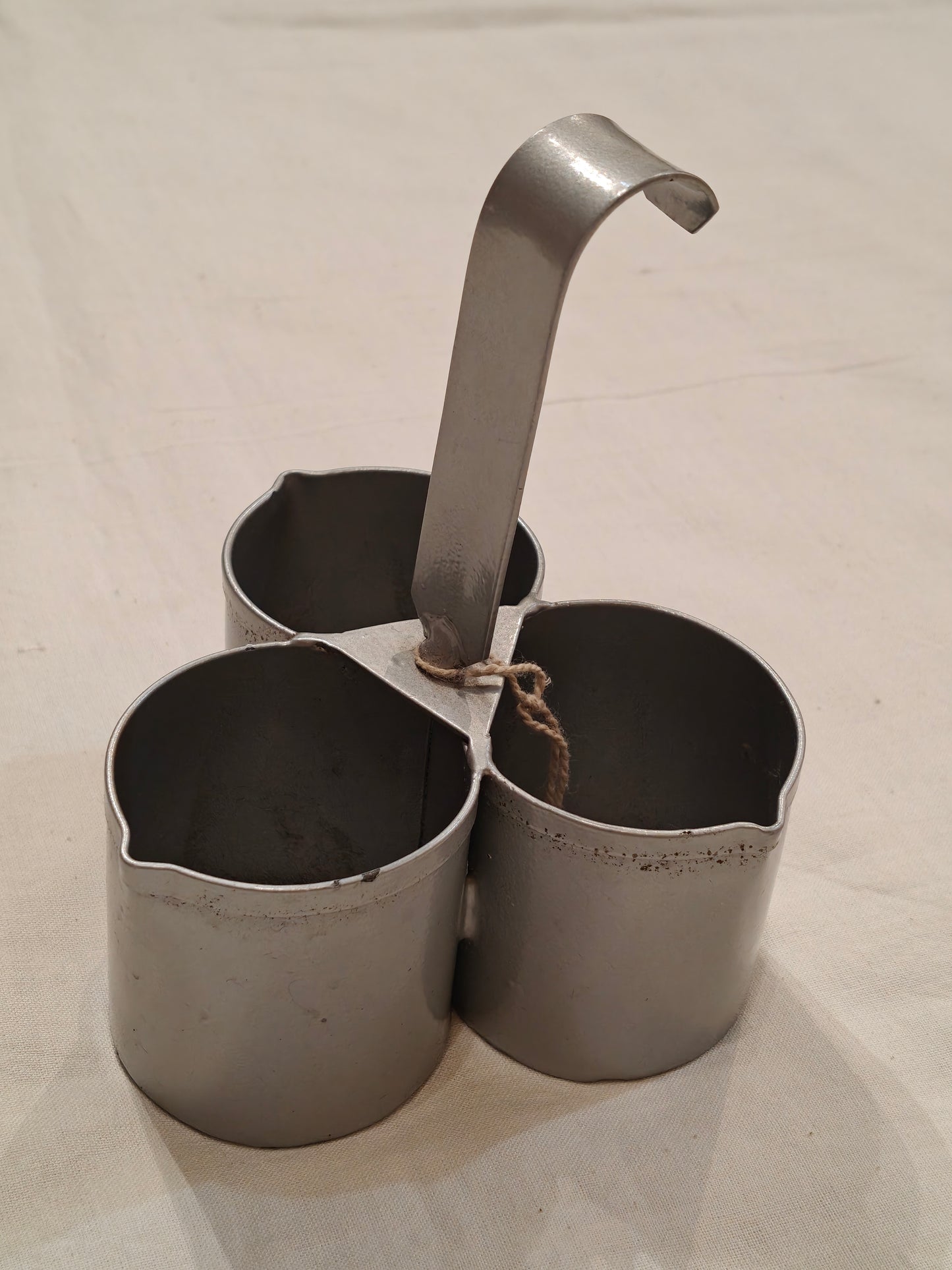 Old world chutney dip - 3 metal bowls with handle - nostalgic decor