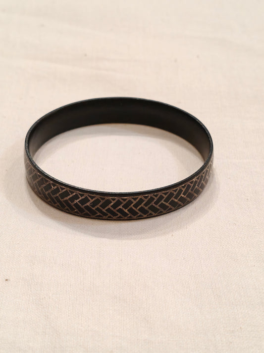 Black bidri style silver inlay bangle with rectangular patterns
