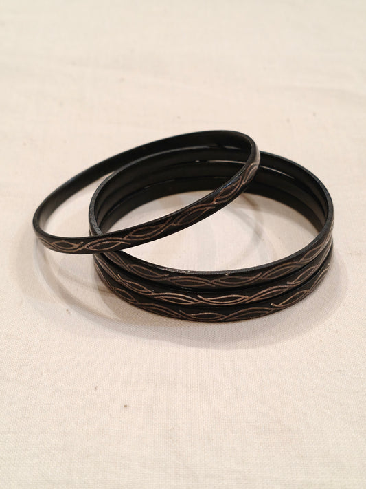 Leaves vine black bidri silver inlay bangle