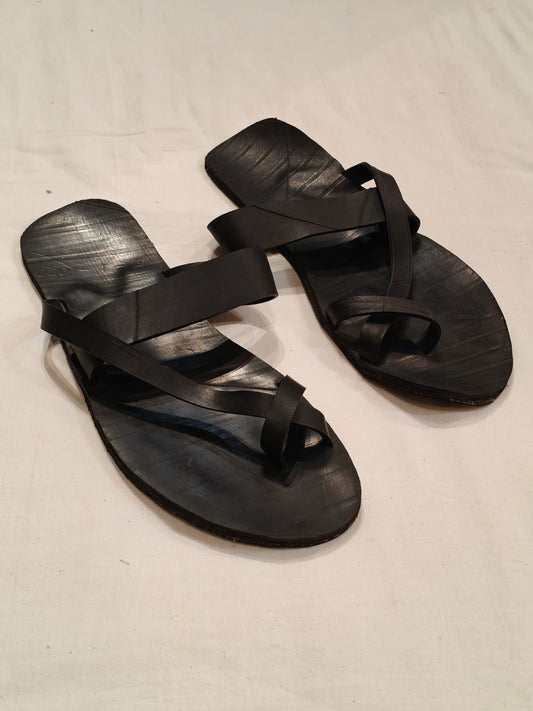 Chappal made of upcycled tyres n tubes - men’s casual n cool footwear