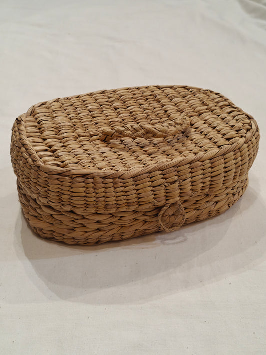 Eco friendly water hyacinth Oval organizer / basket with lid