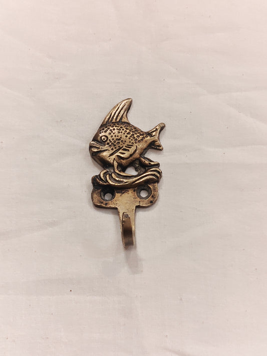 Fish n water design key hanger in brass
