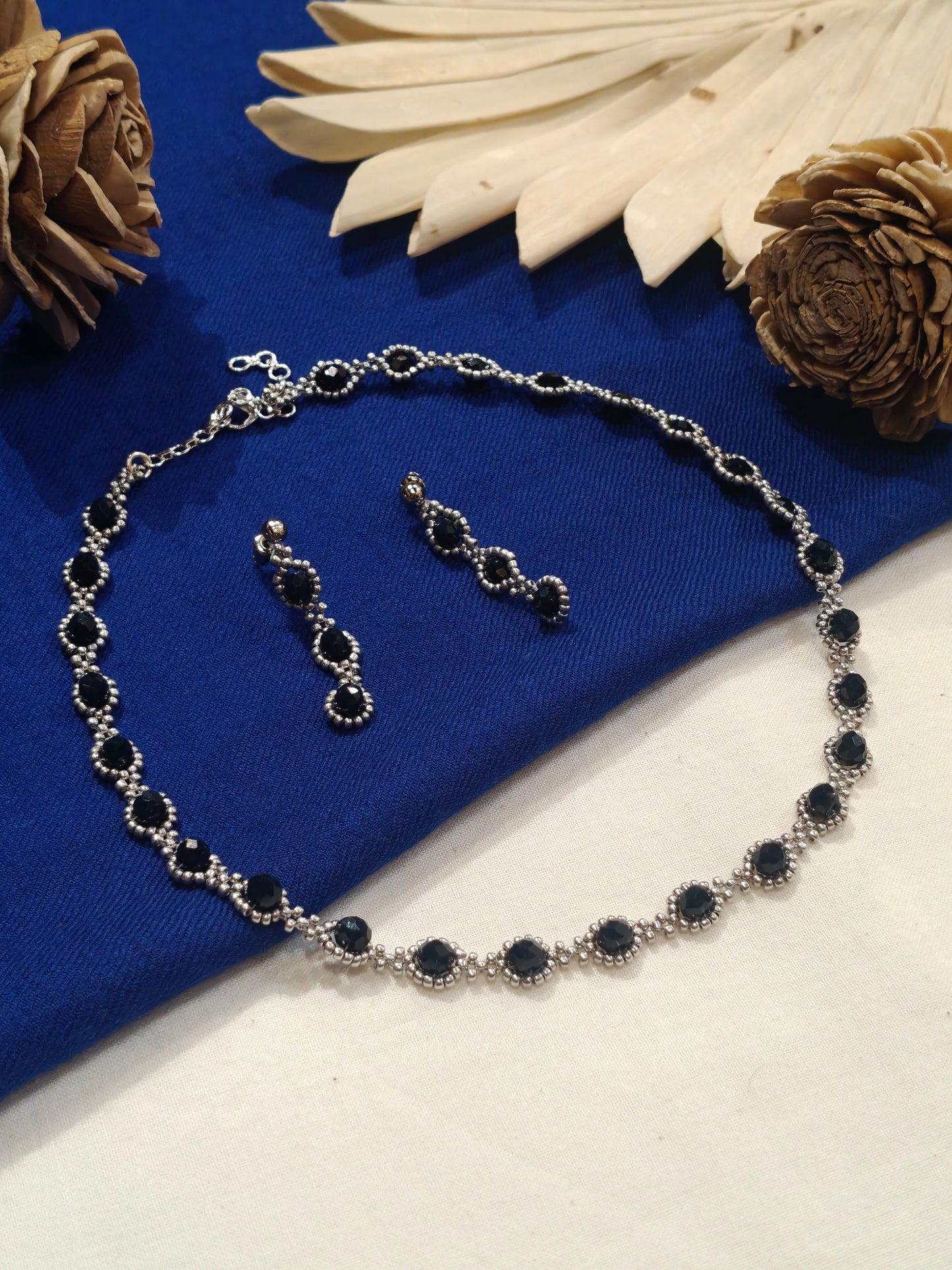 Blue poth beads neckpiece and earrings set