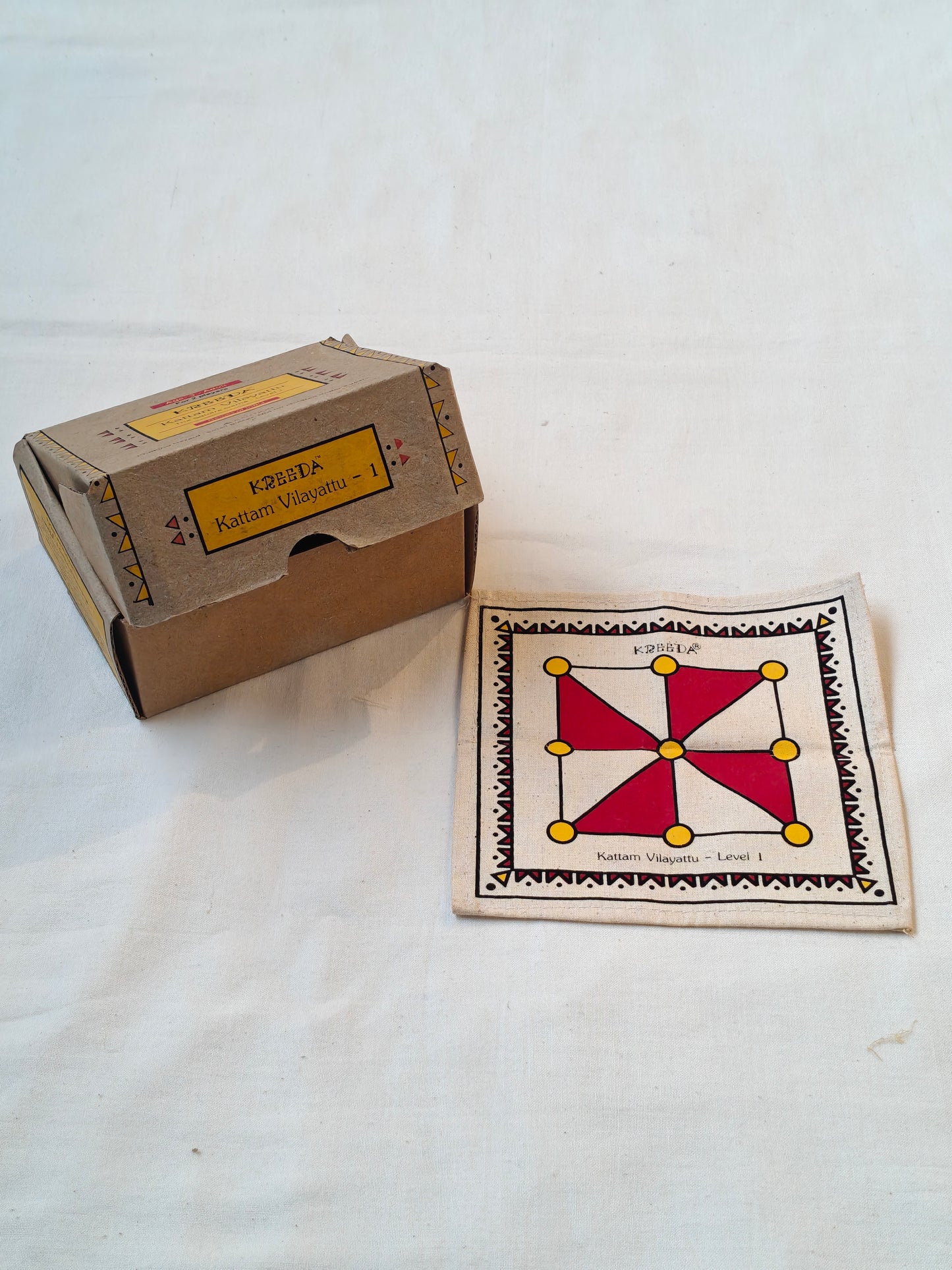 Kattam Vilayattu / Teen Goti / Noughts and Crosses / The Square Game - On fabric base