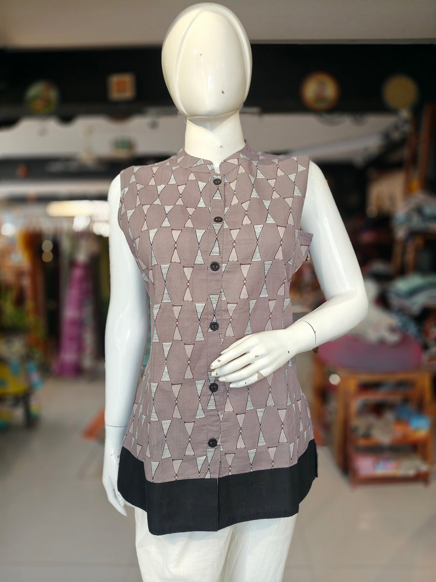 Grey triangles handblock printed collared cotton top