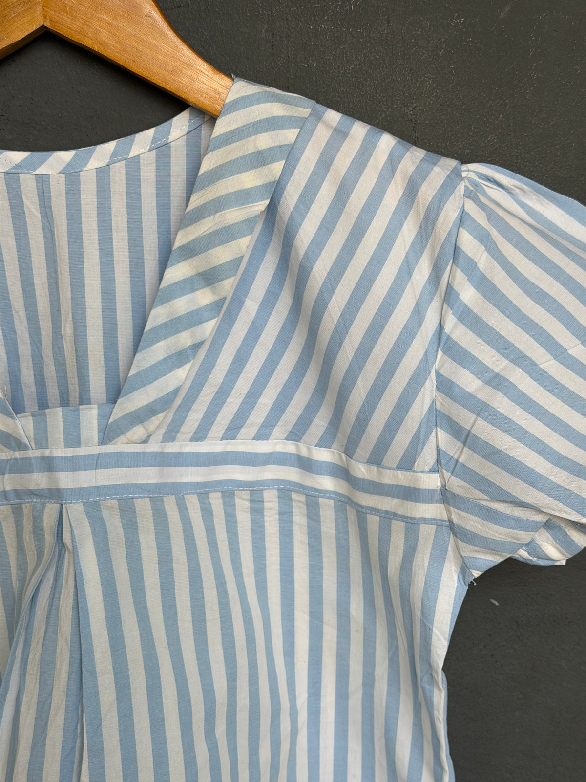 Blue and white stripes lycra cotton short top