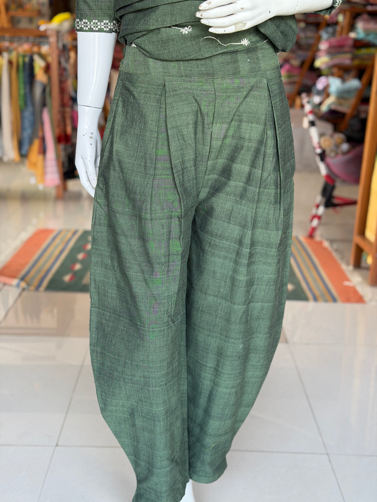 Assam handloom cotton green coord set with woven butis