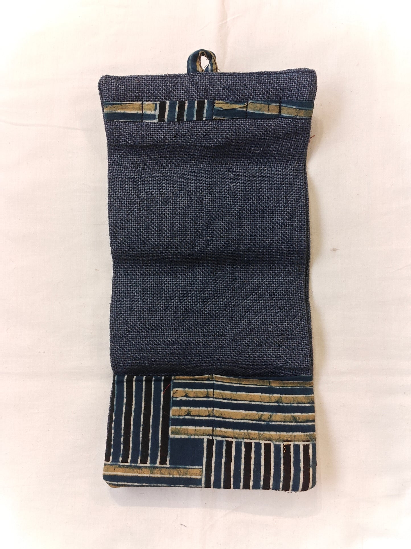 Jewelry travel foldable pouch - Handmade jute fabric