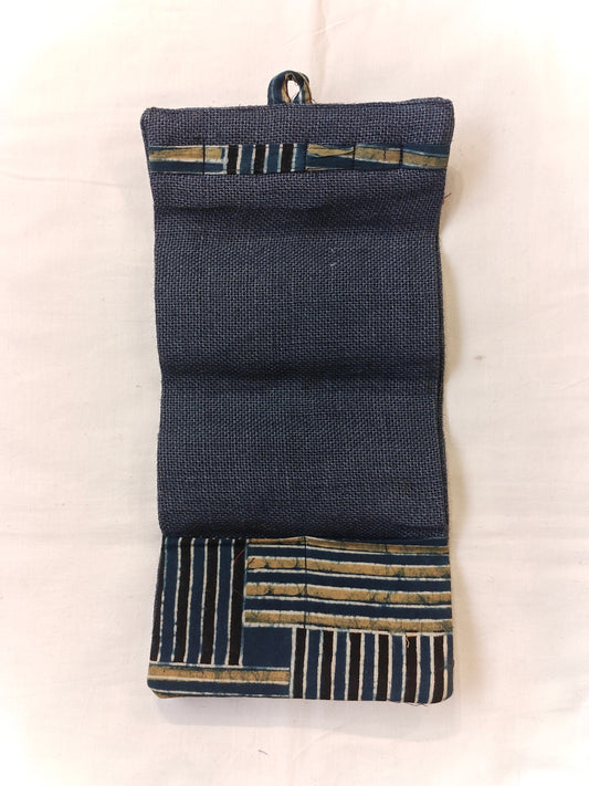 Jewelry travel foldable pouch - Handmade jute fabric