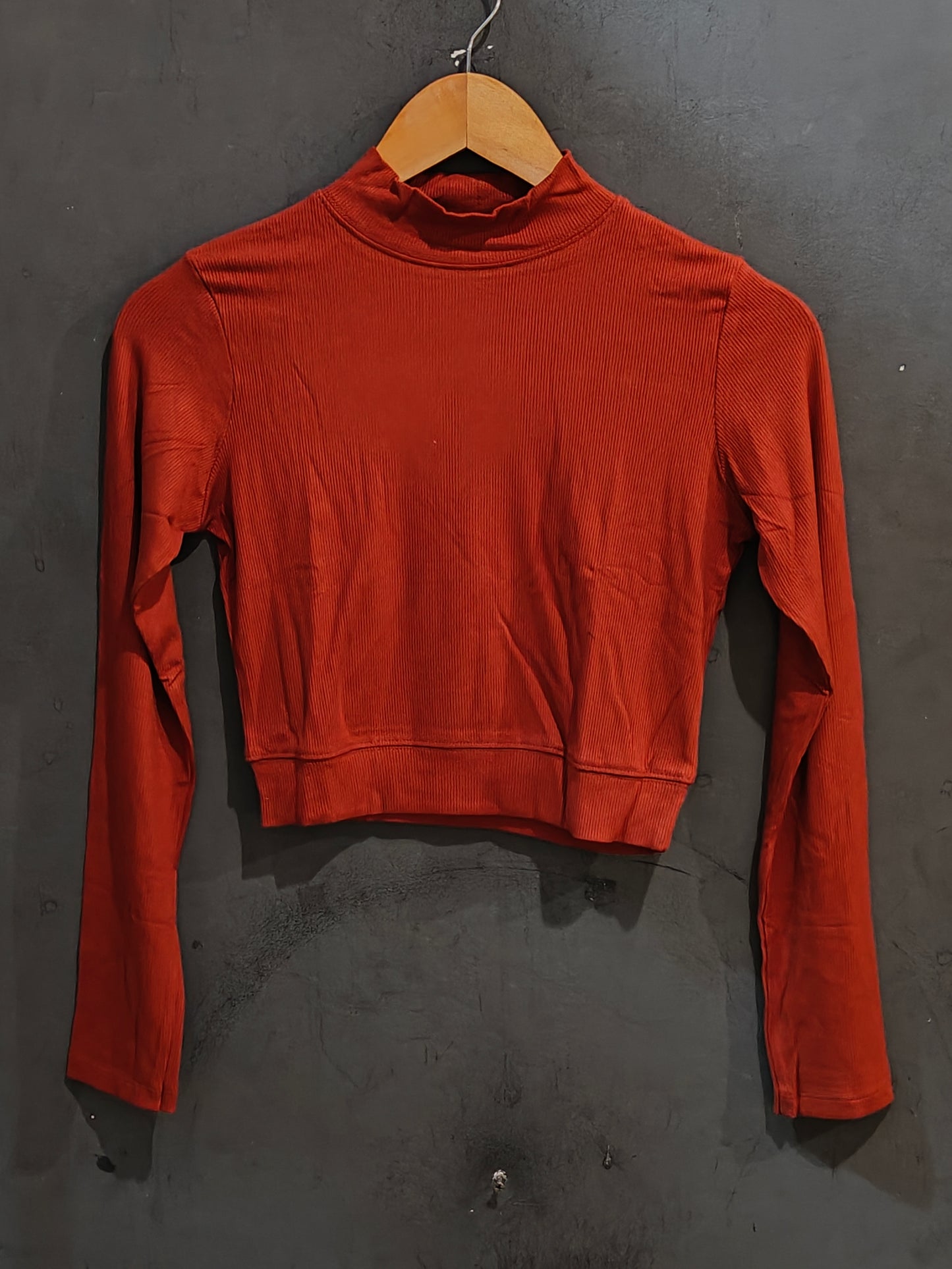 Textured stretchable full sleeves closed neck blouse