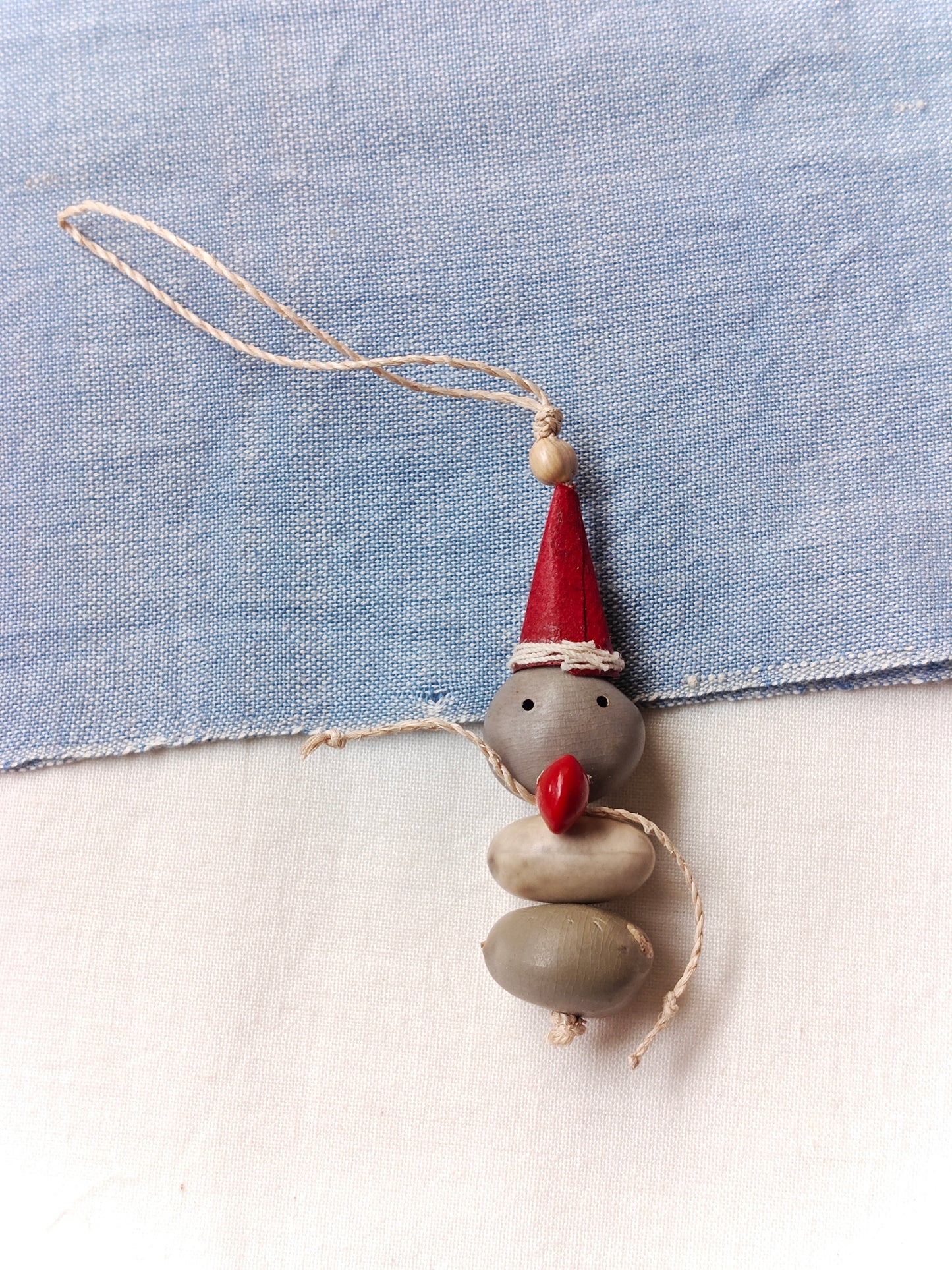Car hanging doll - Hancrafted with seeds