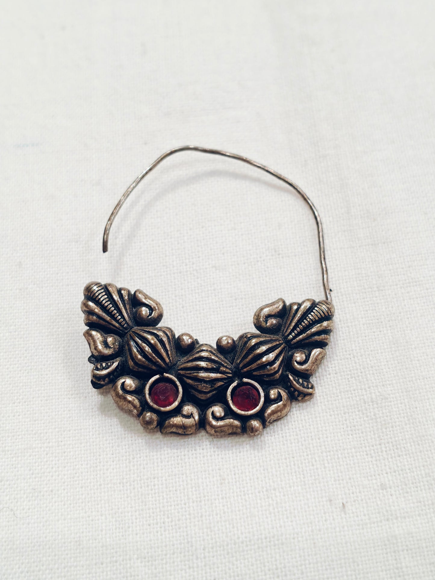 Pink stones oxidised nose ring