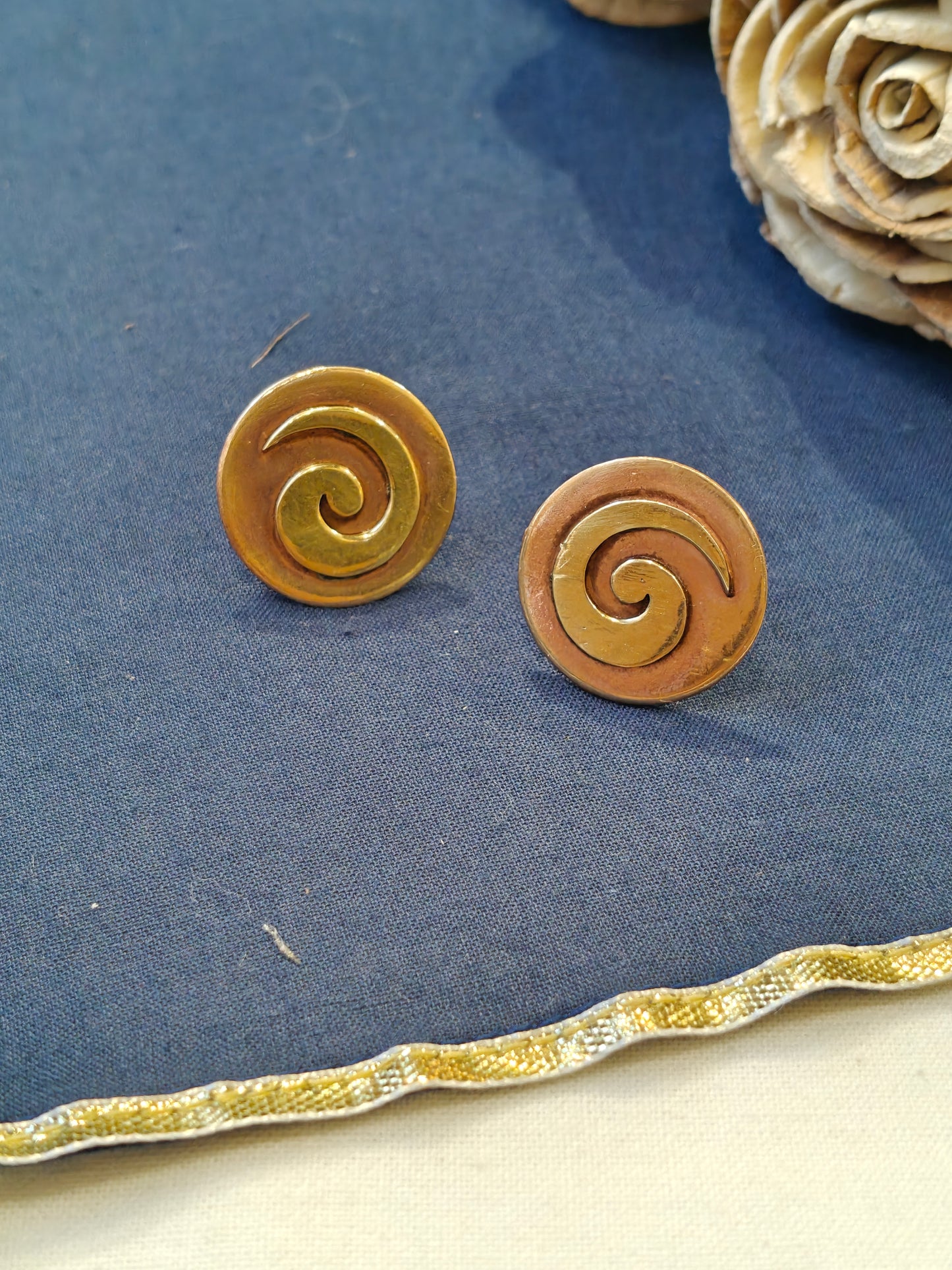 Spiral design circular handcrafted stud earrings