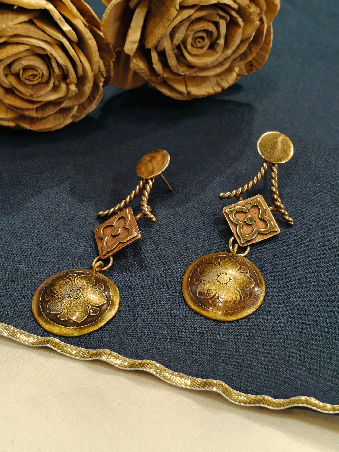 Floral drop earrings in handcrafted brass and copper - studs