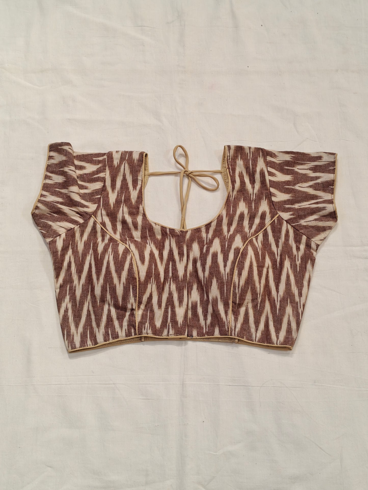 Brown n cream zig zag pattern ikat cotton padded blouse with dori