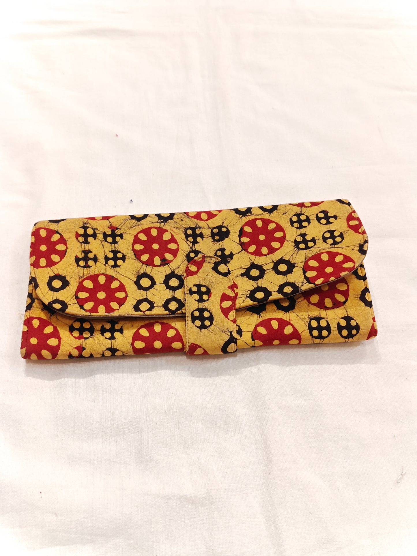Fabric pouch for artists with magnet closure - organizer for pens, brushes or small items - multiple designs available