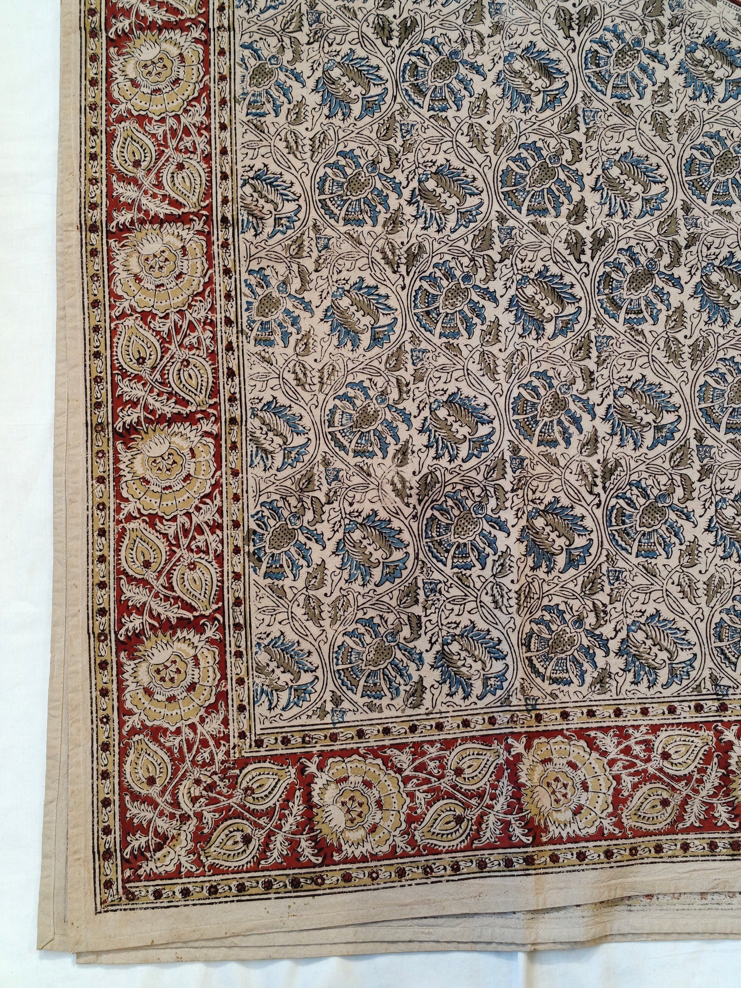 Paisley circle in the center - Kalamkari floral hand block printed single bedsheet with borders and one pillow cover