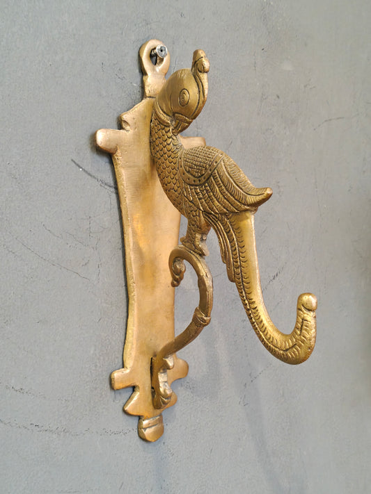Bird wall bracket / hook in brass