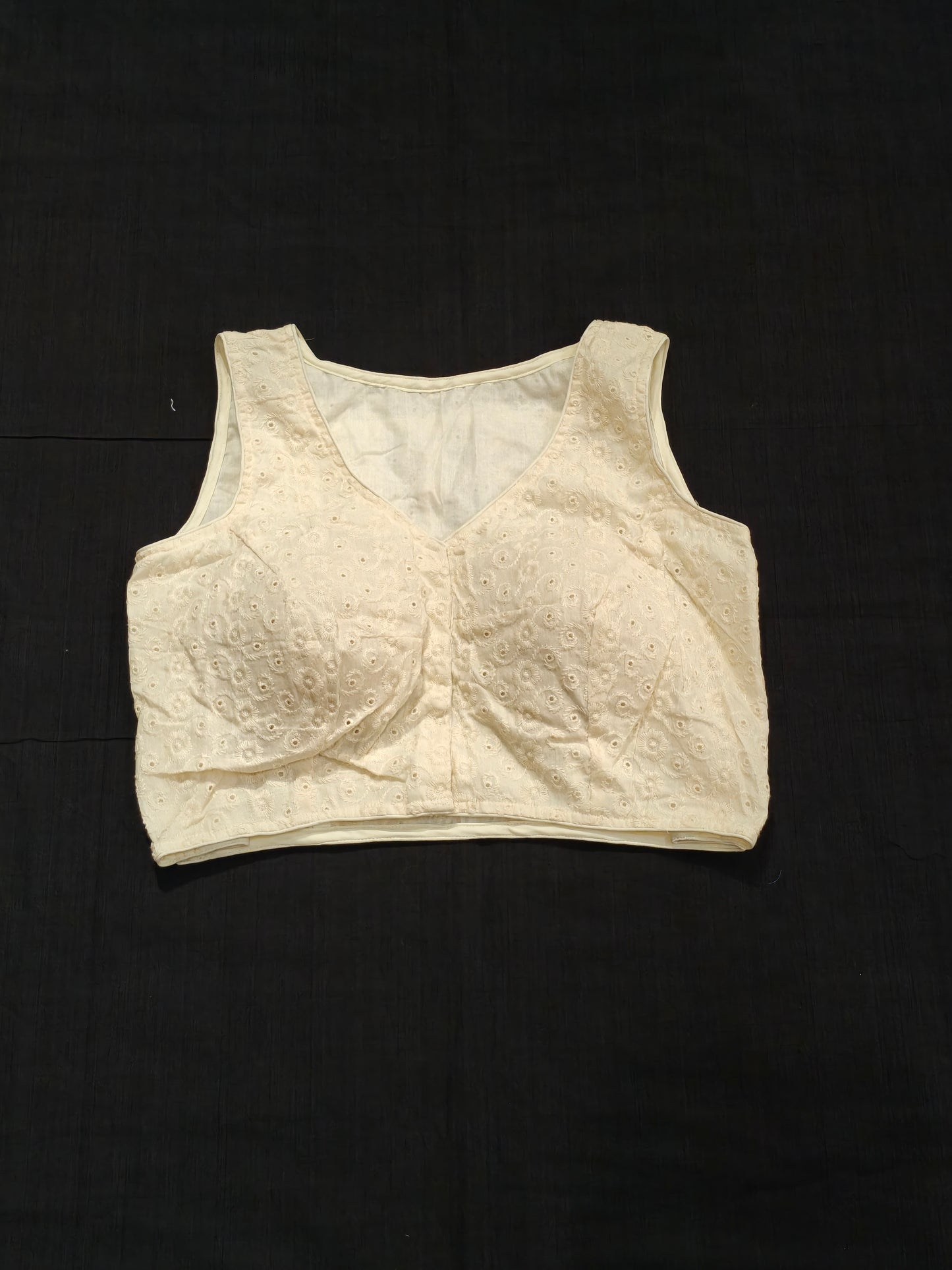 Off White hakoba sleeveless with floral and birds embroidery cotton blouse