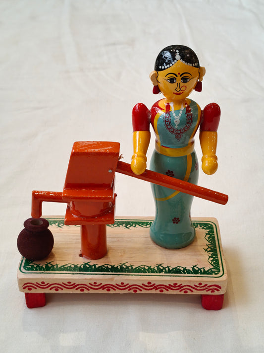Lady with a handpump - wooden handcrafted decor