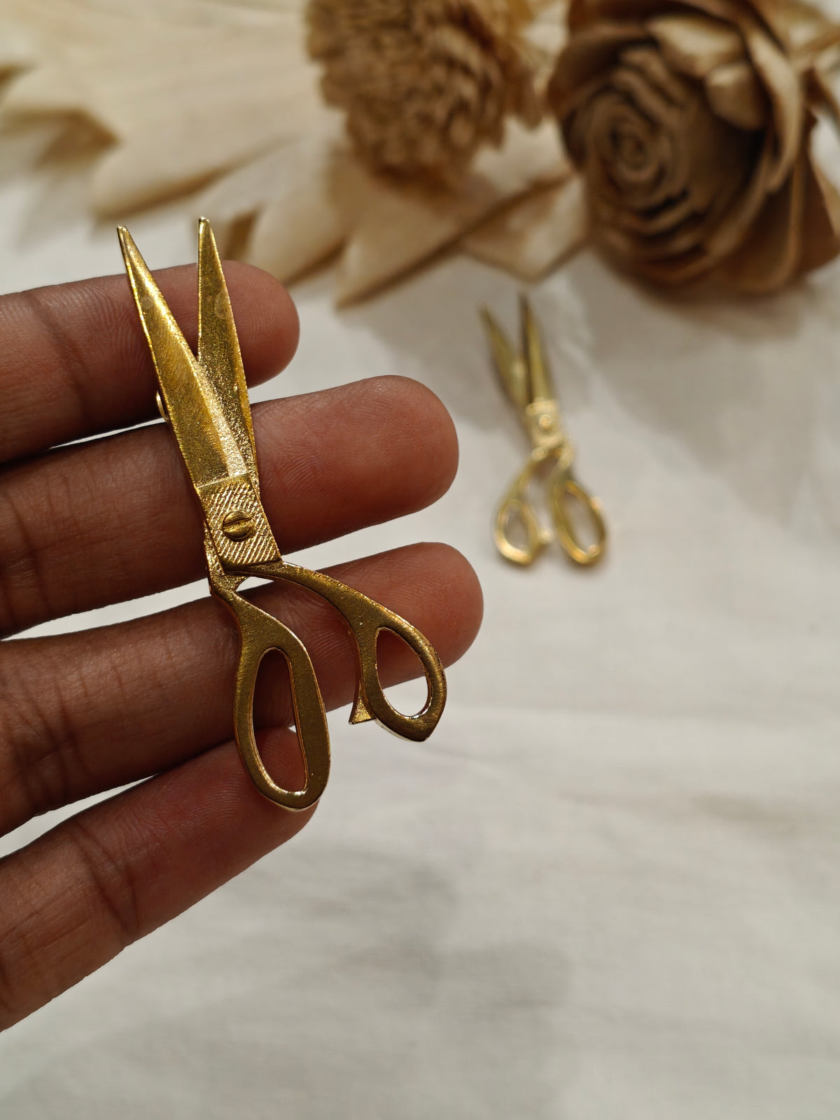 Scissors design brass stud earrings