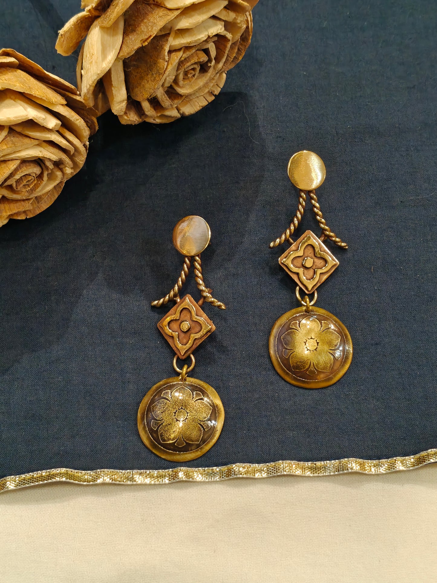 Floral drop earrings in handcrafted brass and copper - studs