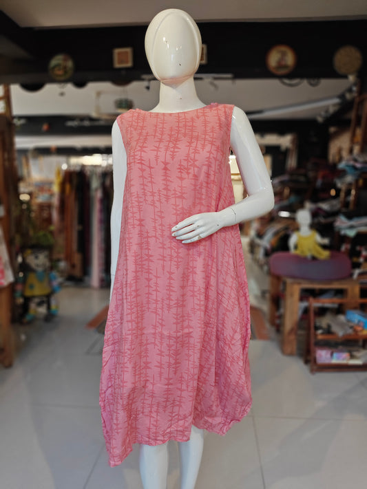 Pink triangles printed side cowl flowy dress