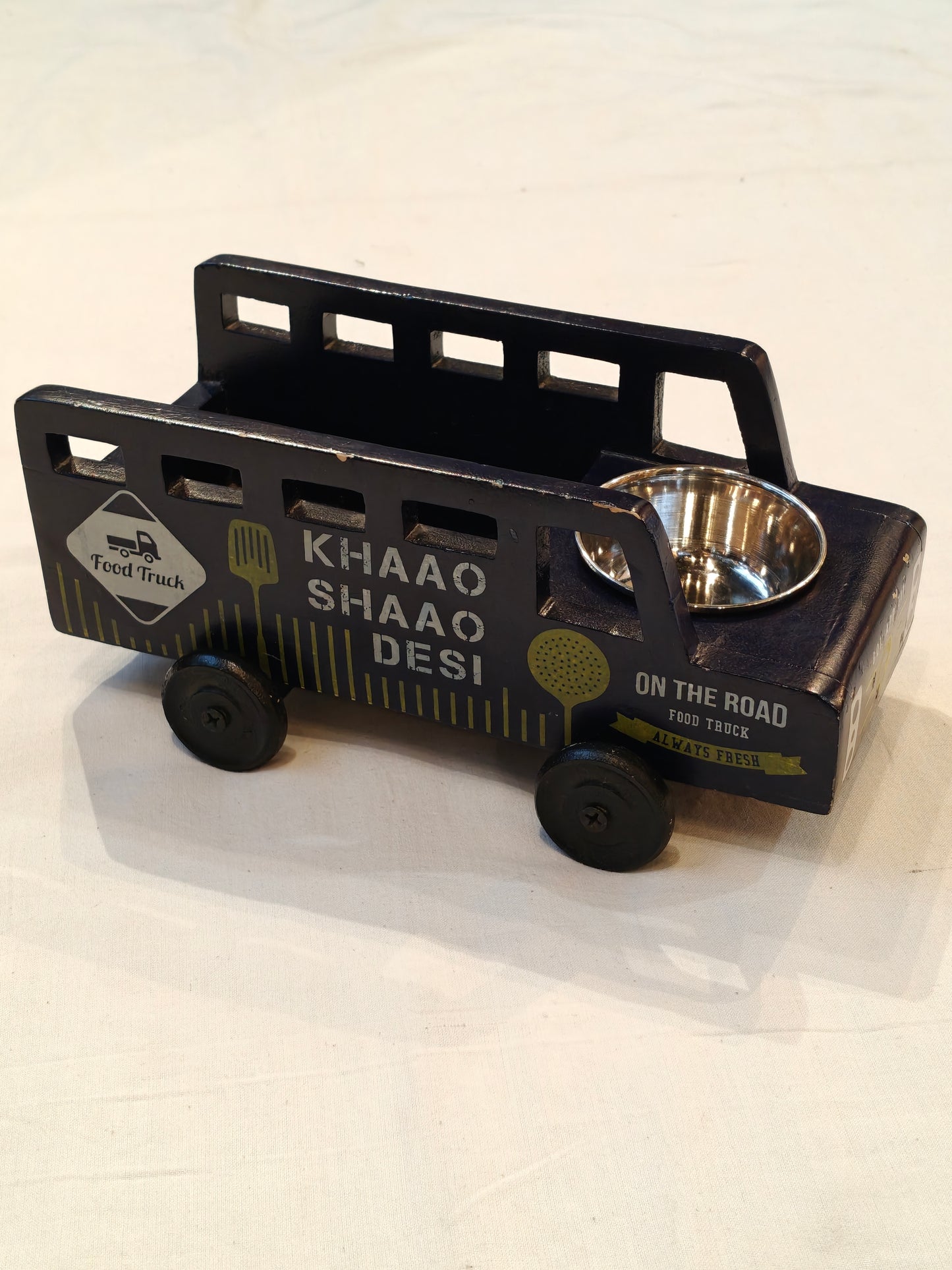 Khao shao hand-painted wooden truck - platter