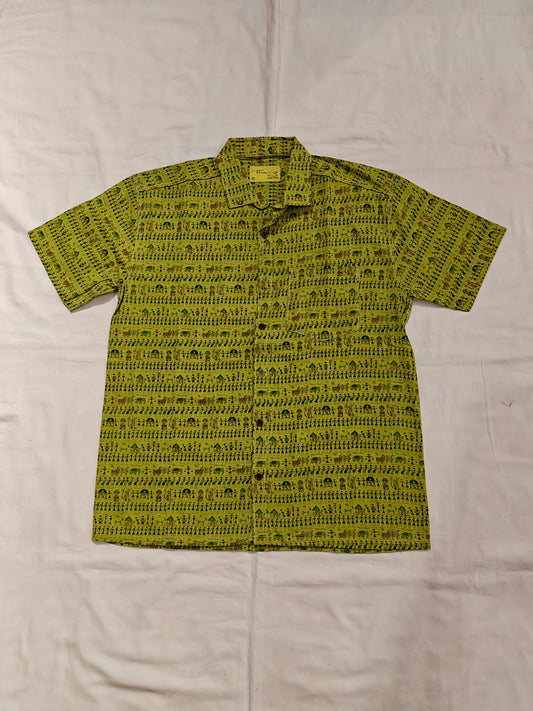 Green with Warli design printed short sleeved cotton men's shirt