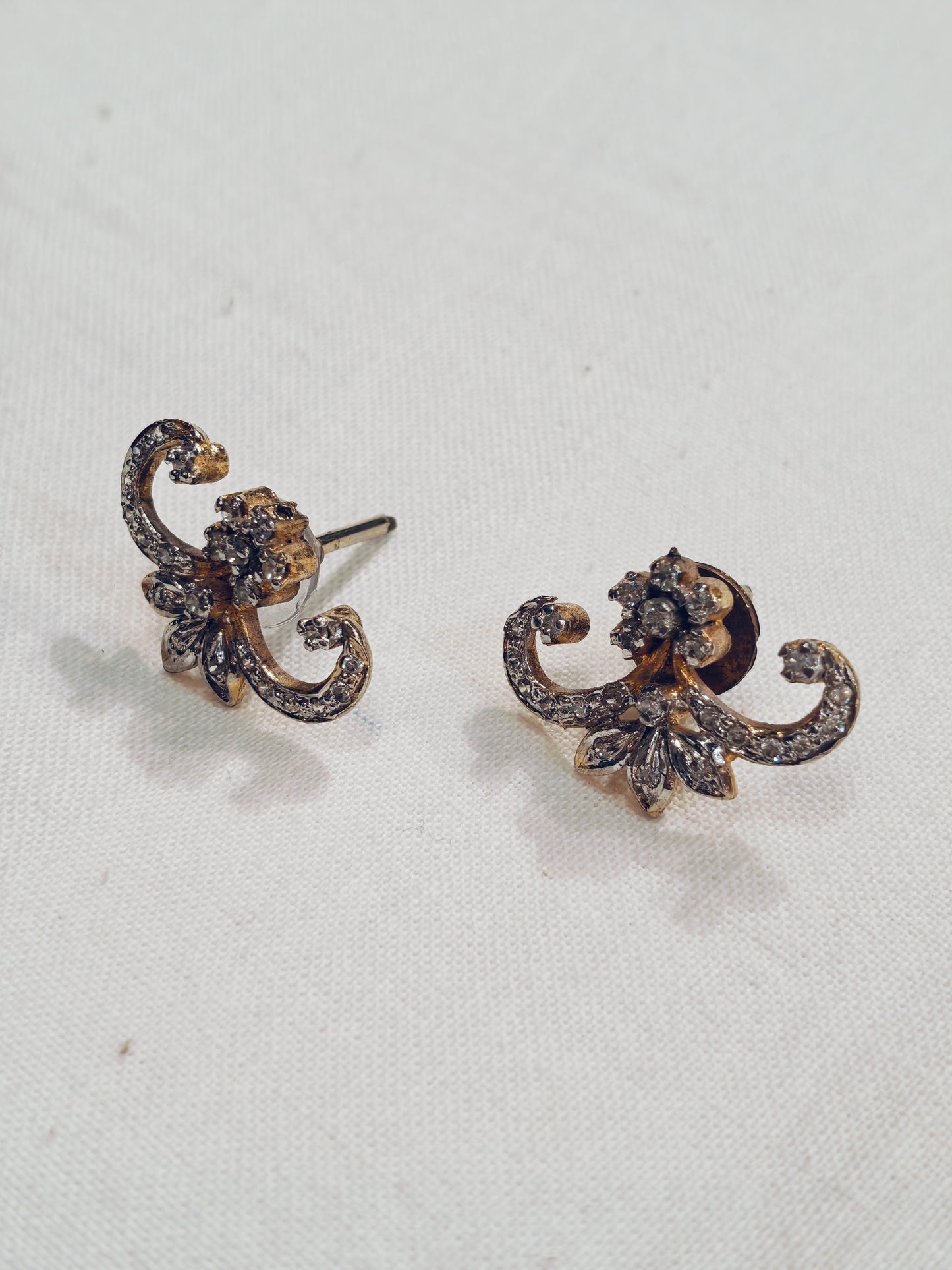 Floral design white stones studded earrings